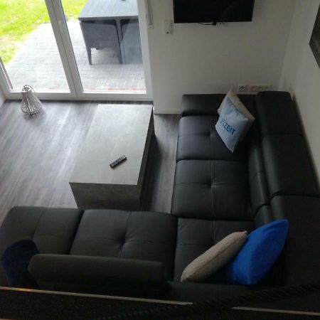 Auszeit & Ankerplatz Apartment Аурих Екстериор снимка