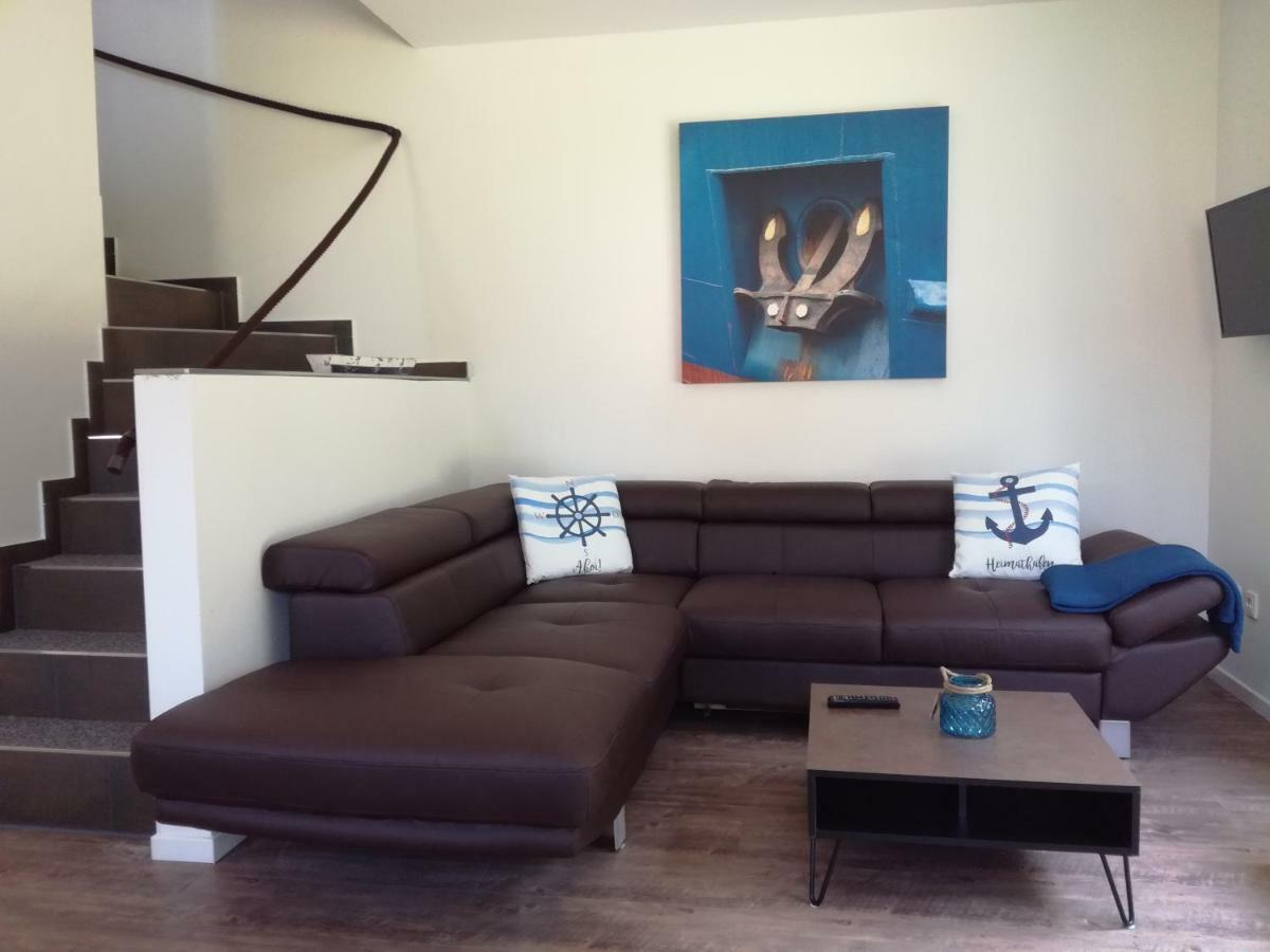 Auszeit & Ankerplatz Apartment Аурих Екстериор снимка