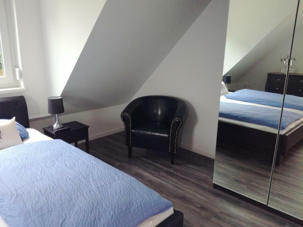 Auszeit & Ankerplatz Apartment Аурих Екстериор снимка